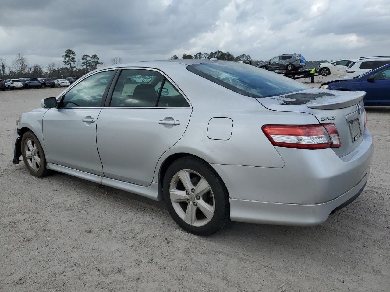 2011 Toyota Camry - Image 2