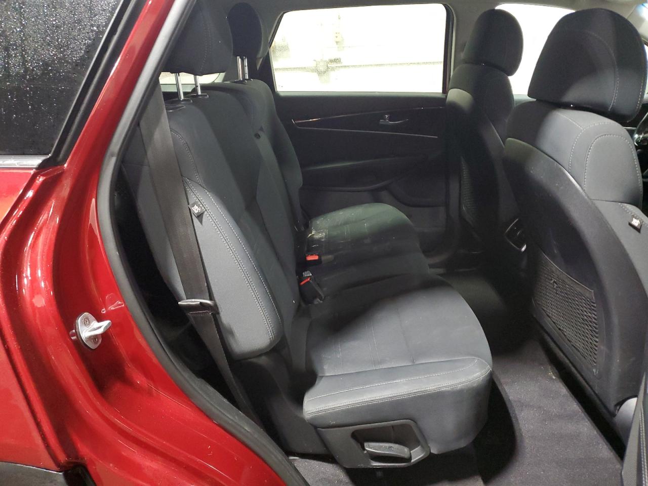 2017 Kia Sorento - Image 11