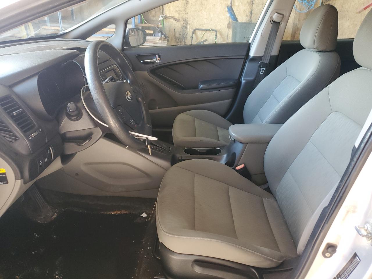 2015 Kia Forte - Image 7