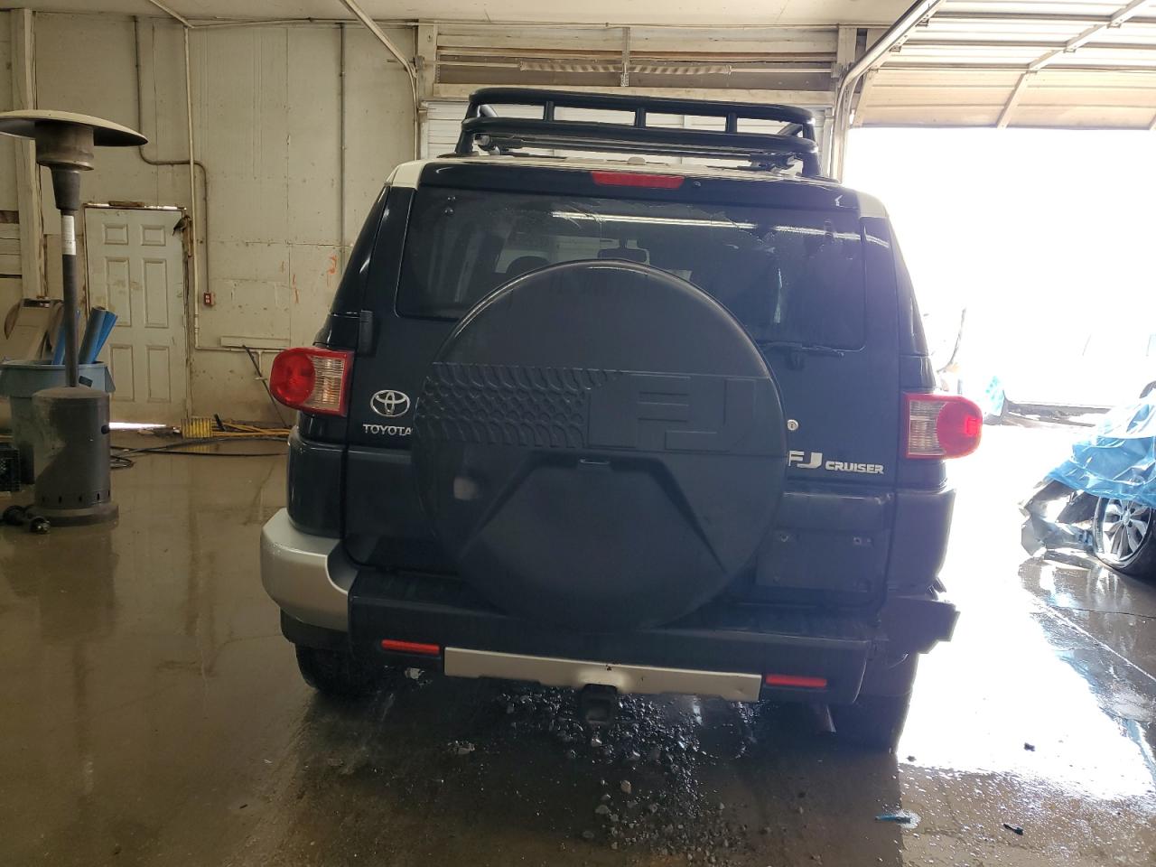 2011 Toyota FJ Cruiser - Image 6