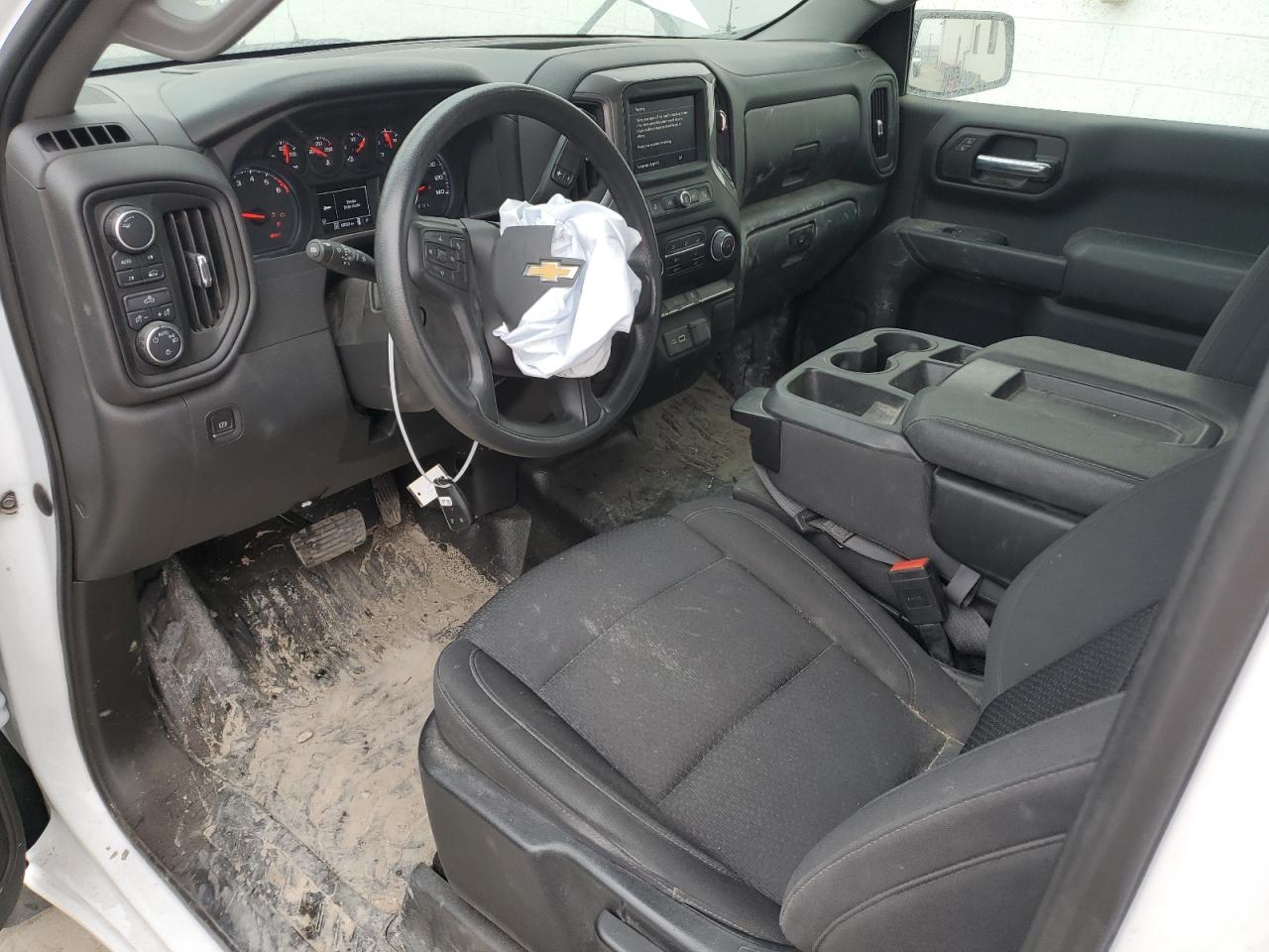 2022 Chevrolet Silverado - Image 8