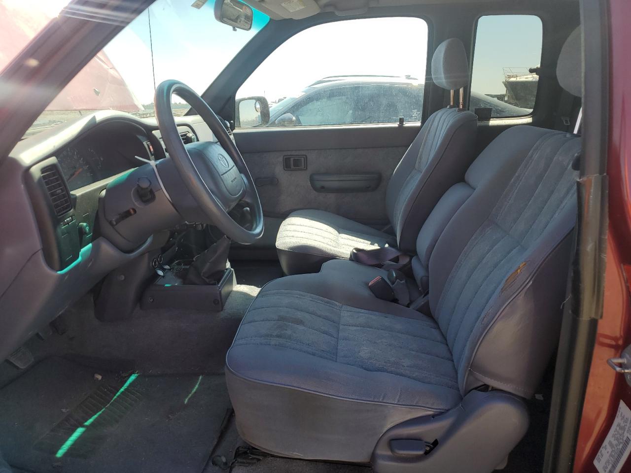 2000 Toyota Tacoma - Image 7