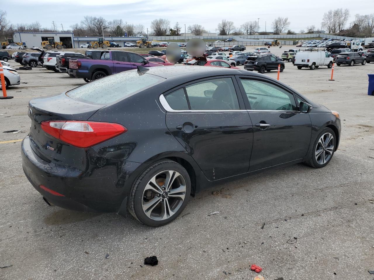 2016 Kia Forte - Image 3