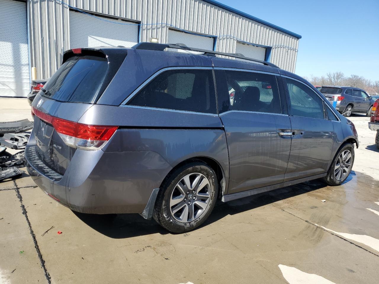 2014 Honda Odyssey - Image 3