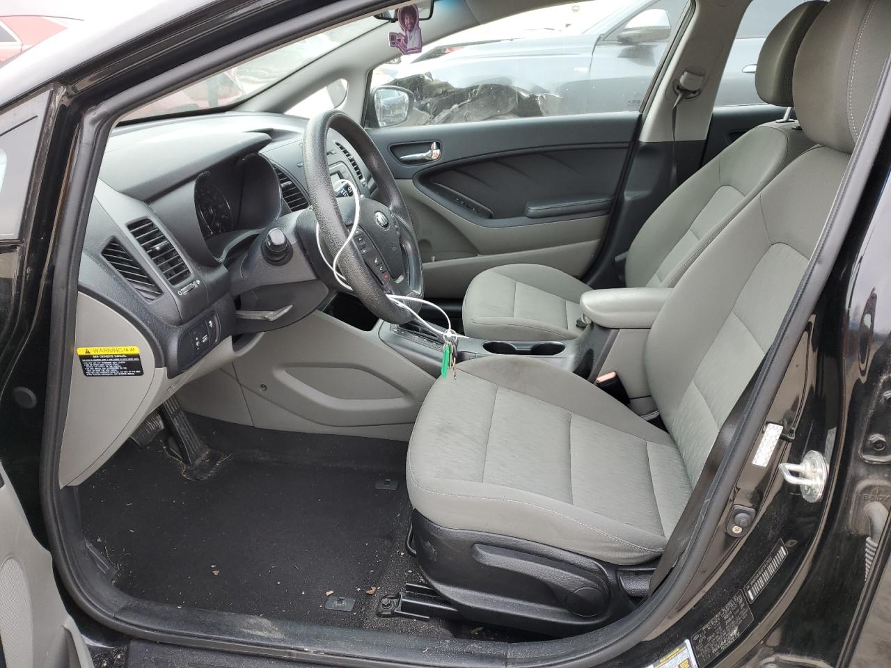 2015 Kia Forte - Image 7