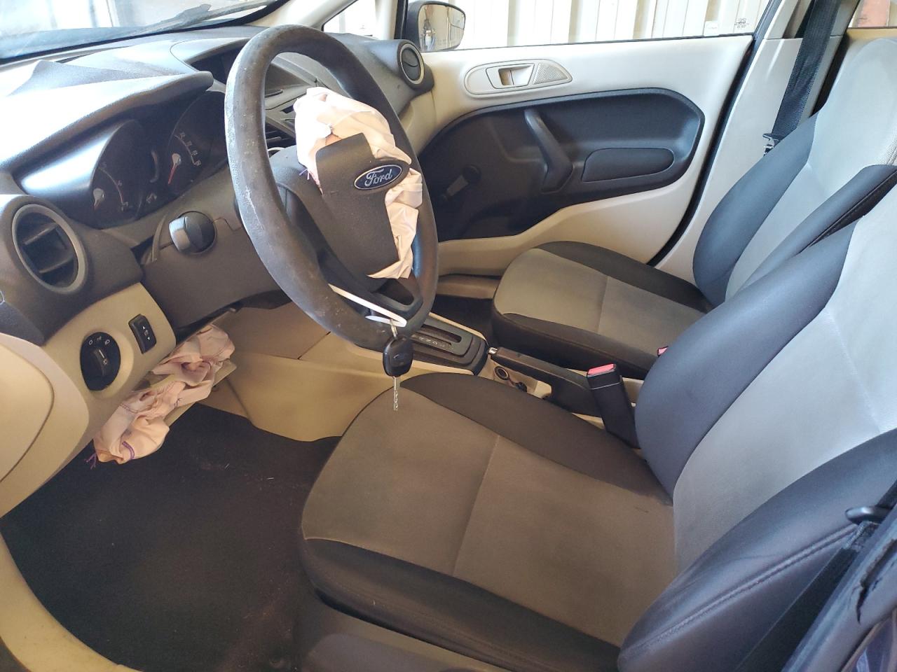 2013 Ford Fiesta - Image 7