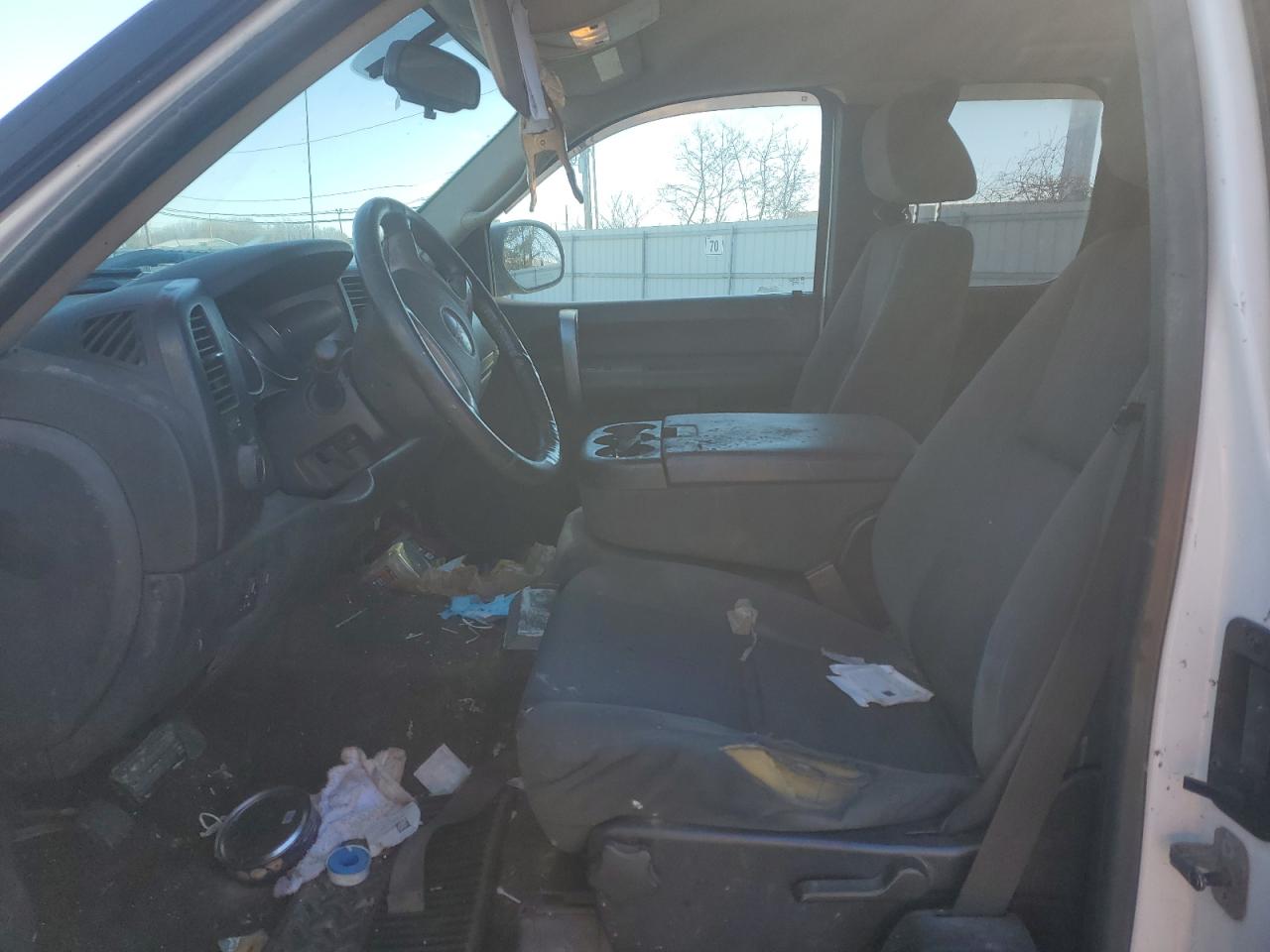 2009 GMC Sierra - Image 7