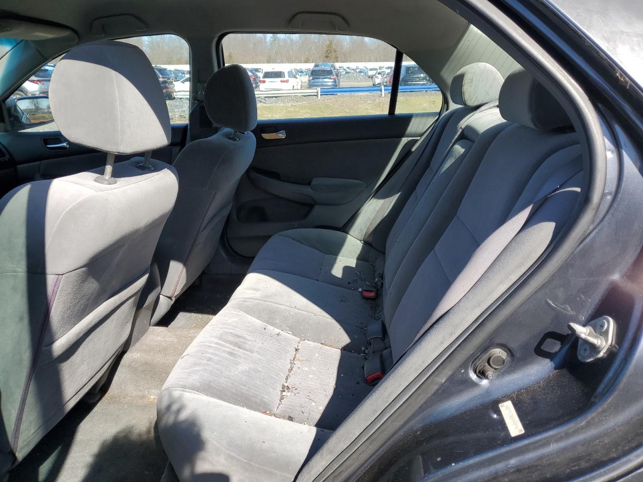 2003 Honda Accord Lx VIN: 1HGCM56343A068270 Lot: 50880935