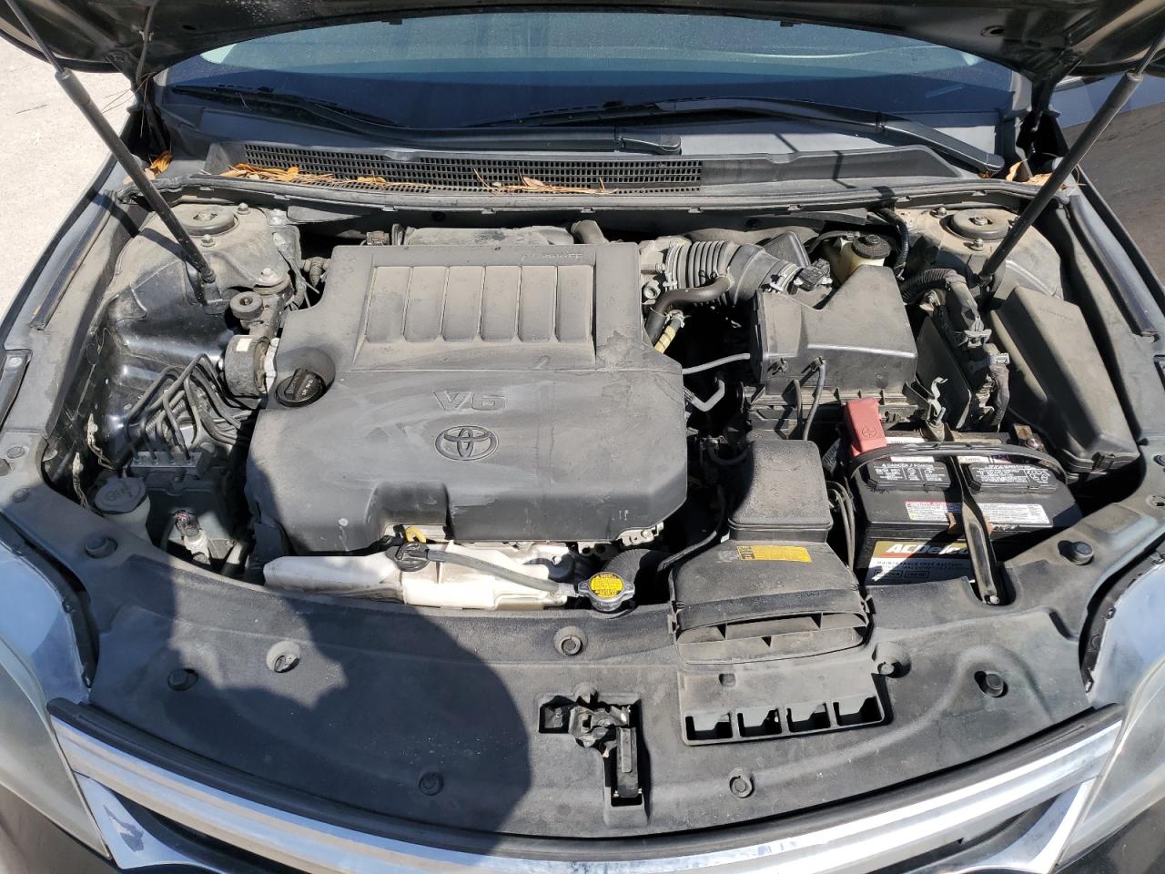 2015 Toyota Avalon - Image 11