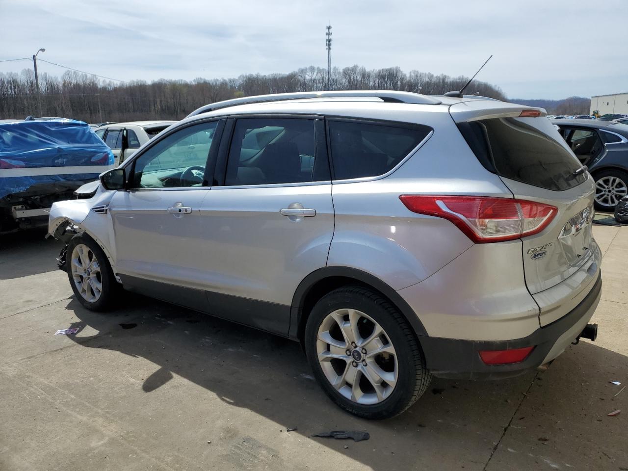 1FMCU9J9XGUC08422 FORD ESCAPE 2016