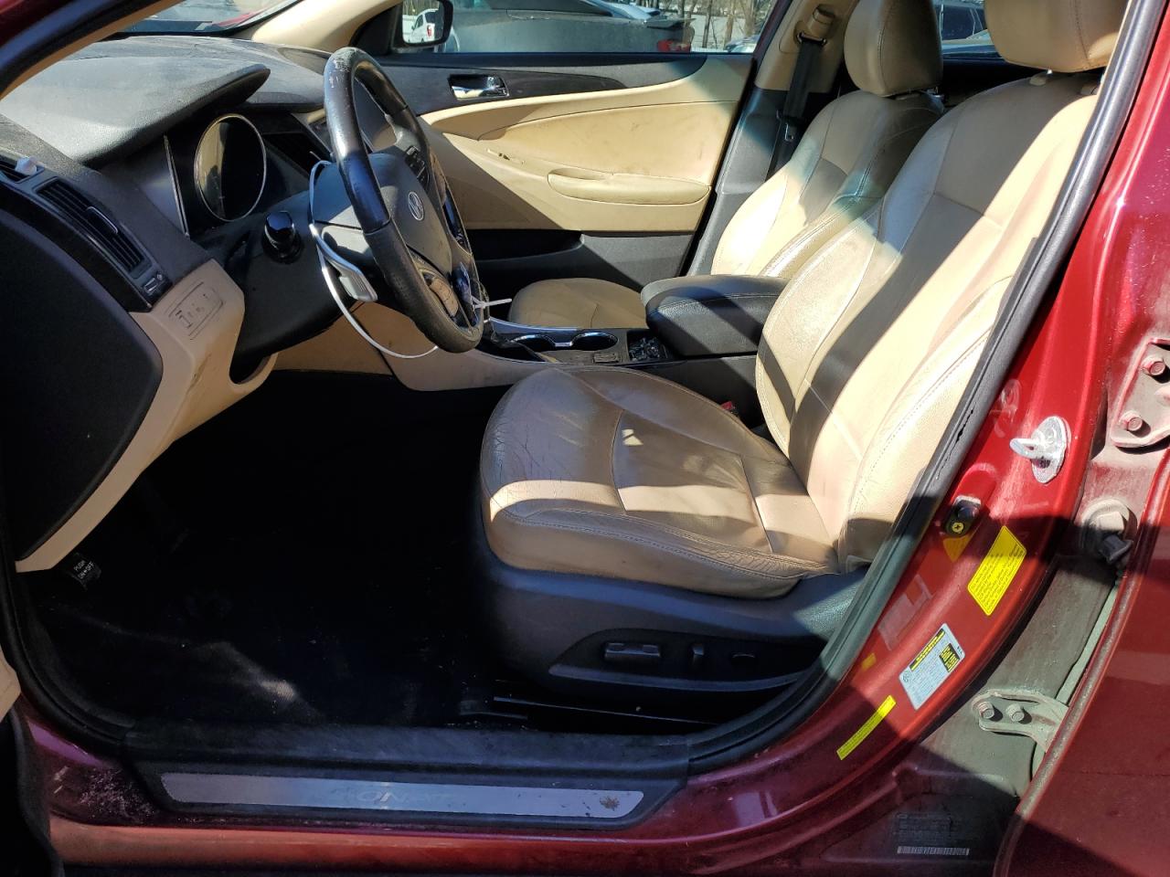 2011 Hyundai Sonata - Image 7