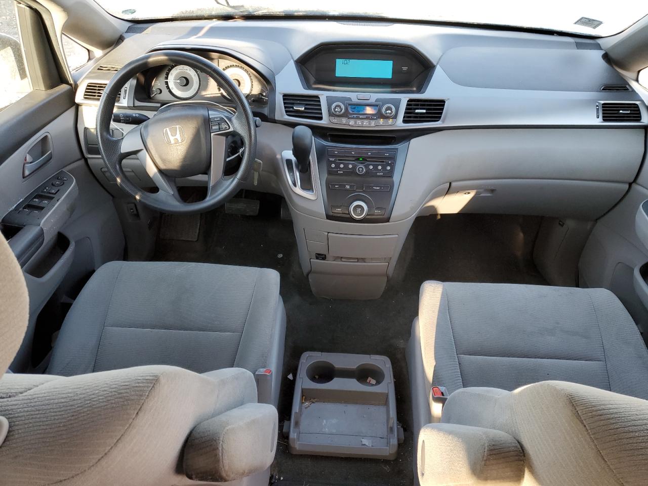 2012 Honda Odyssey - Image 8
