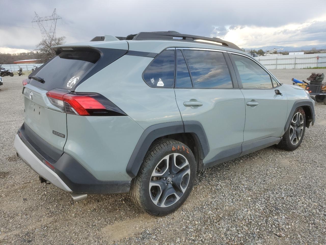 2019 Toyota RAV 4 - Image 3