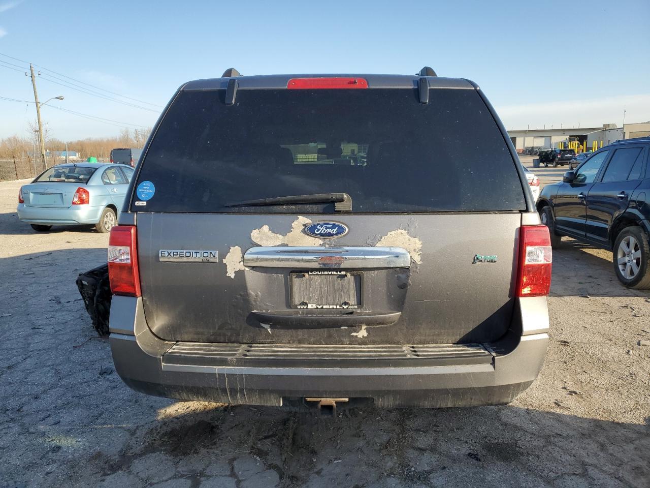 2010 Ford Expedition - Image 6
