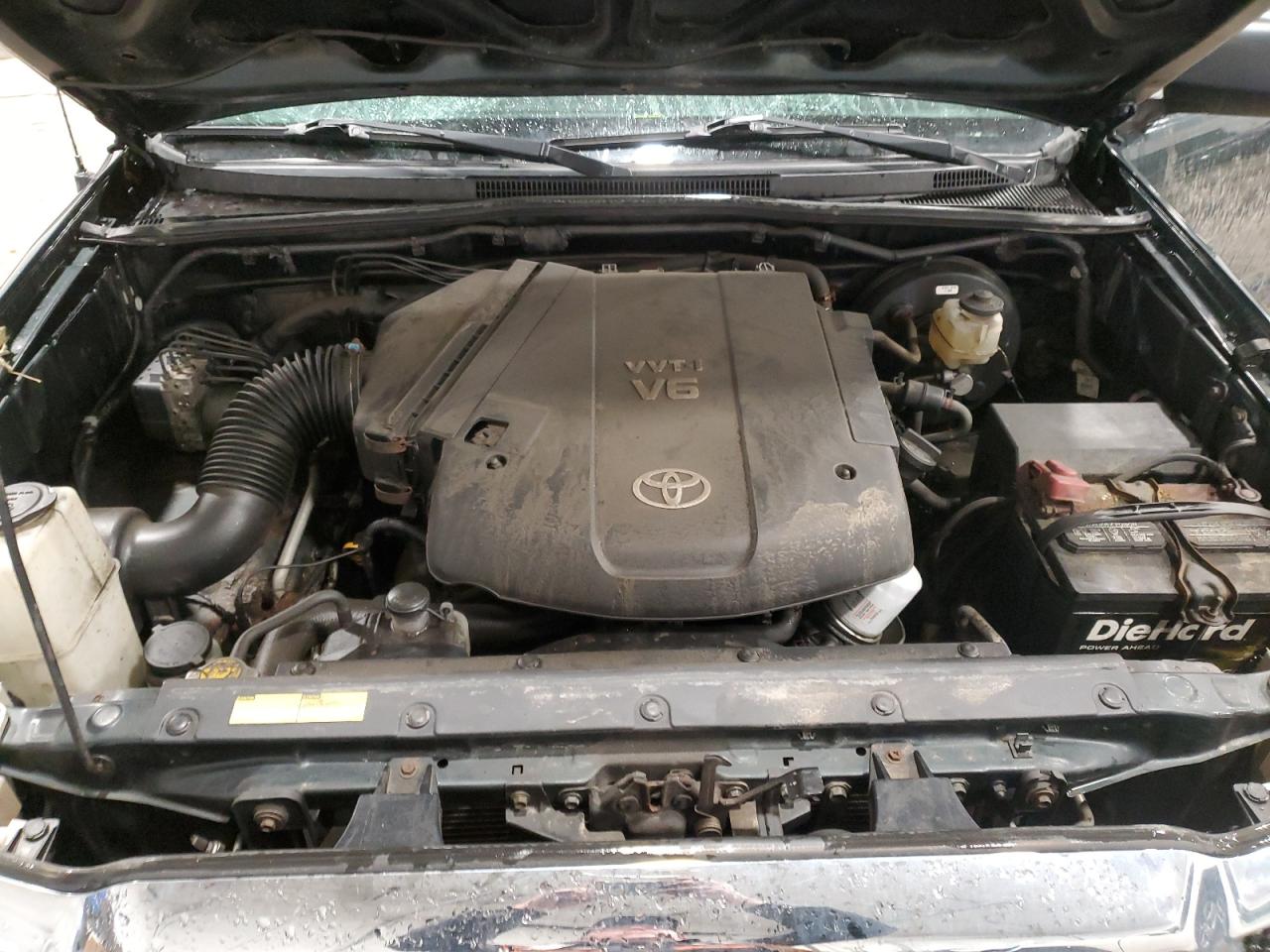 2011 Toyota Tacoma - Image 12