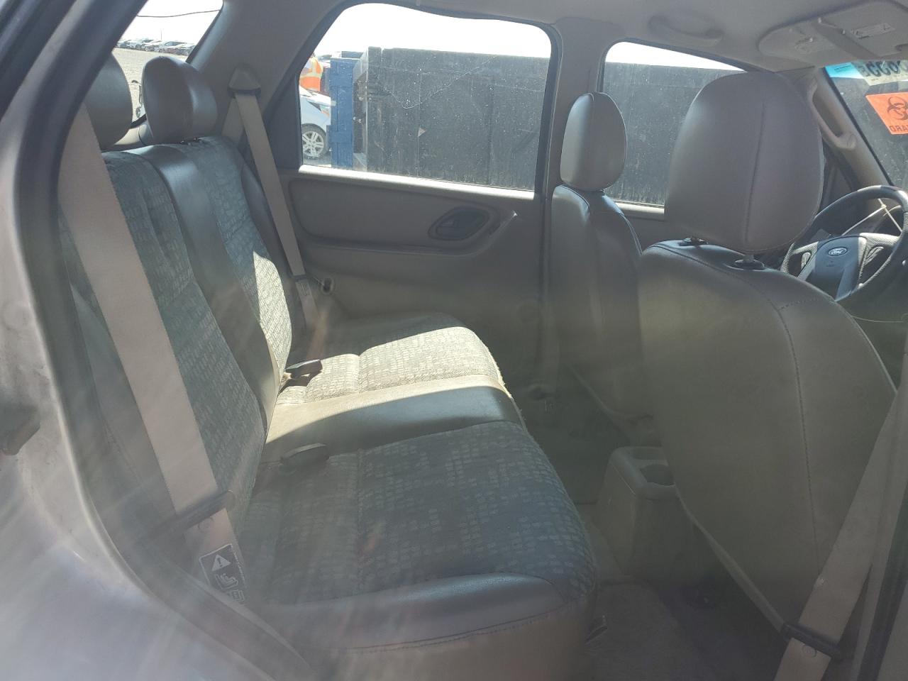 2002 Ford Escape - Image 11