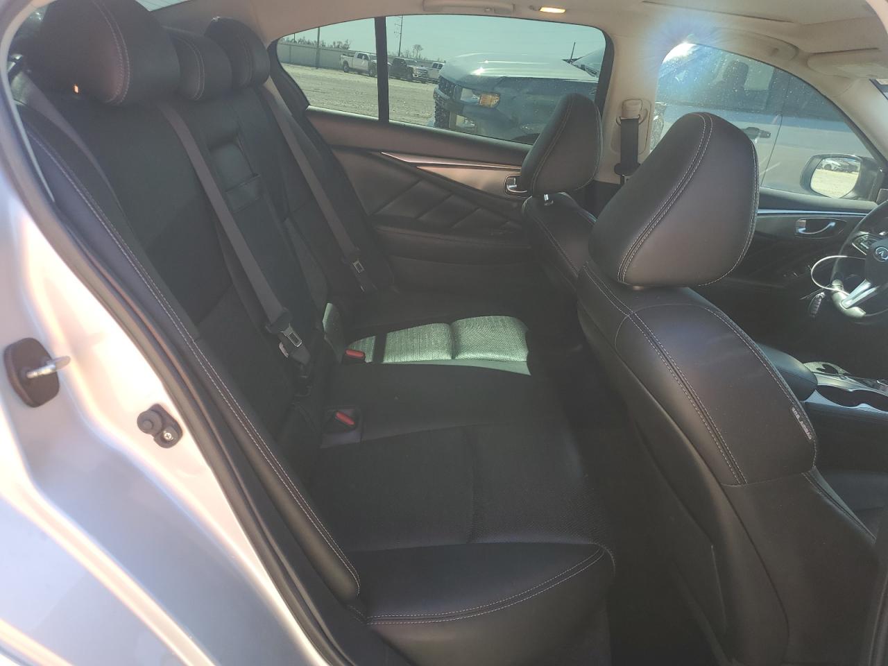 2018 Infiniti Q50 - Image 10