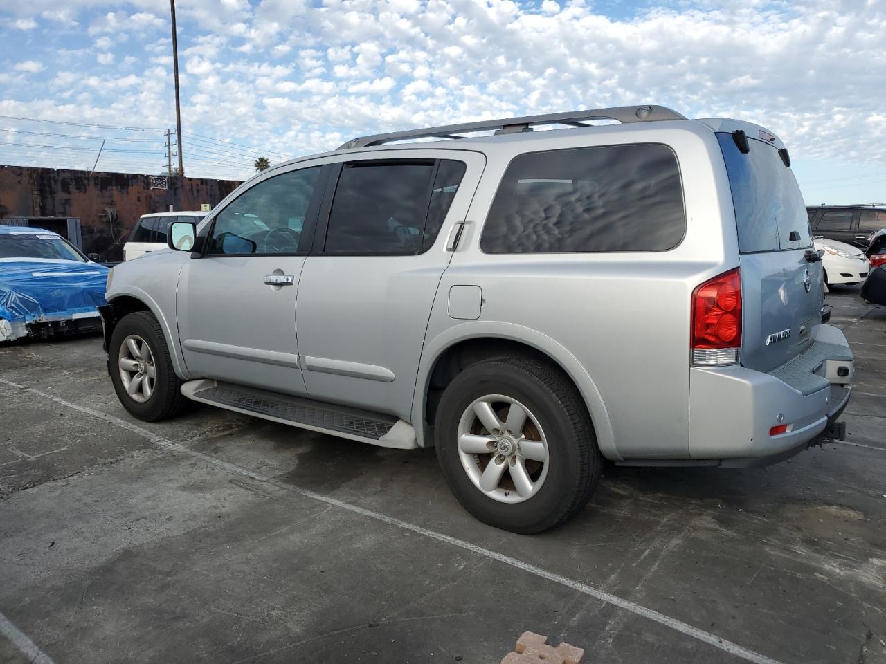 2010 Nissan Armada - Image 2