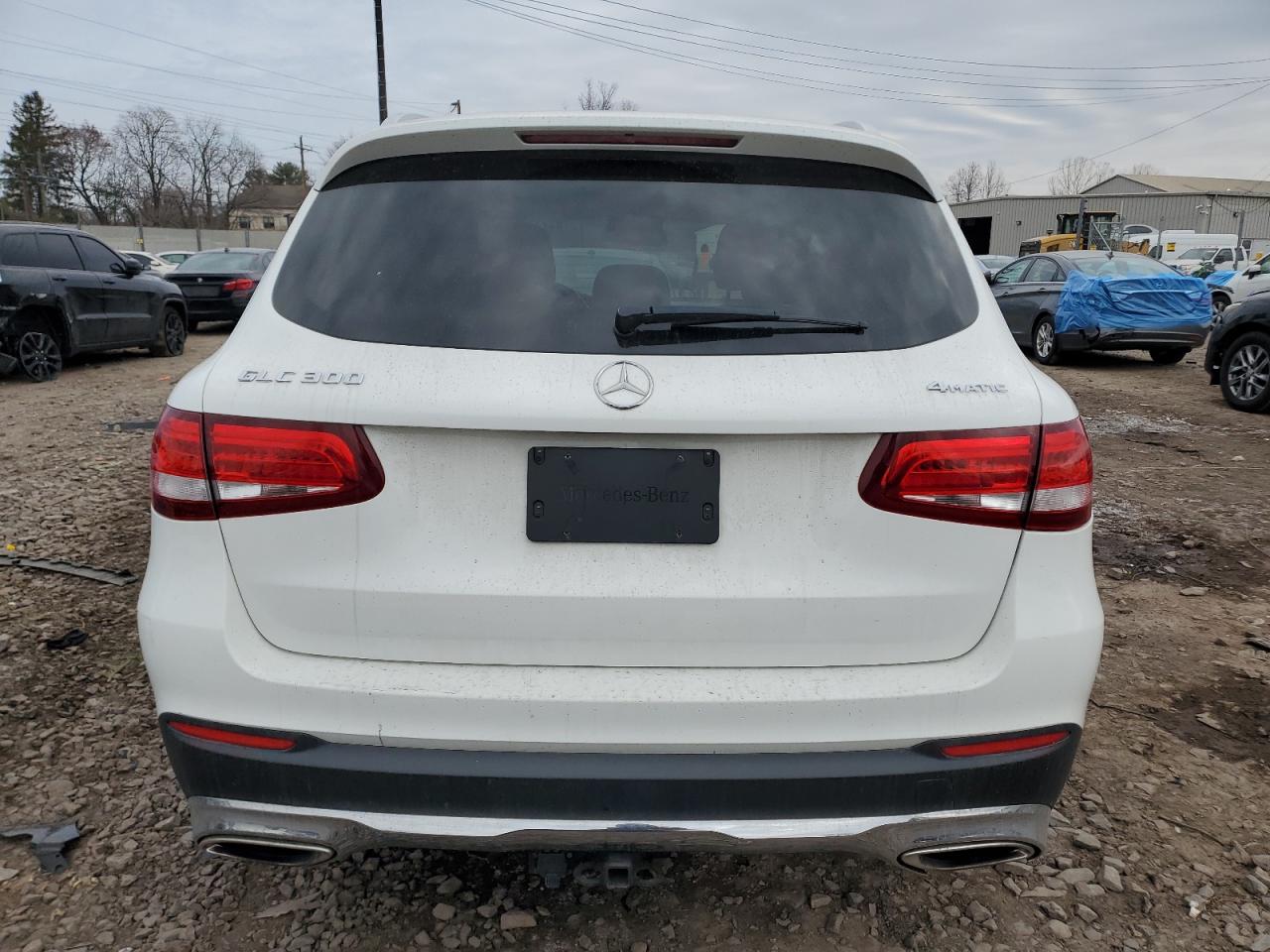 2017 Mercedes-Benz GLC - Image 6