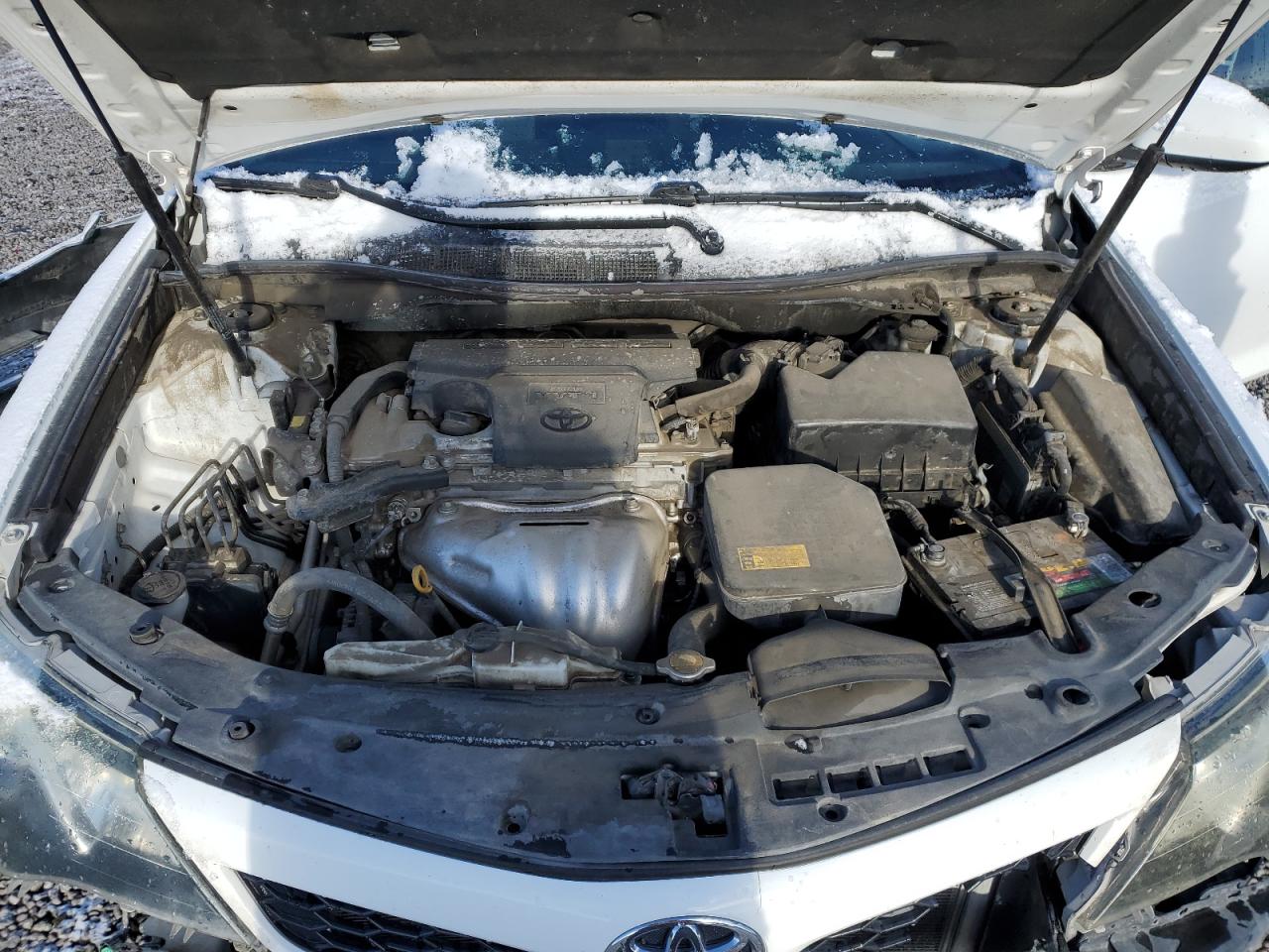 2014 Toyota Camry - Image 13