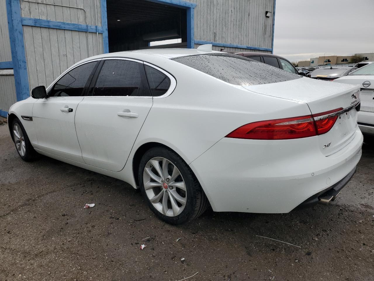 2017 Jaguar XF - Image 2