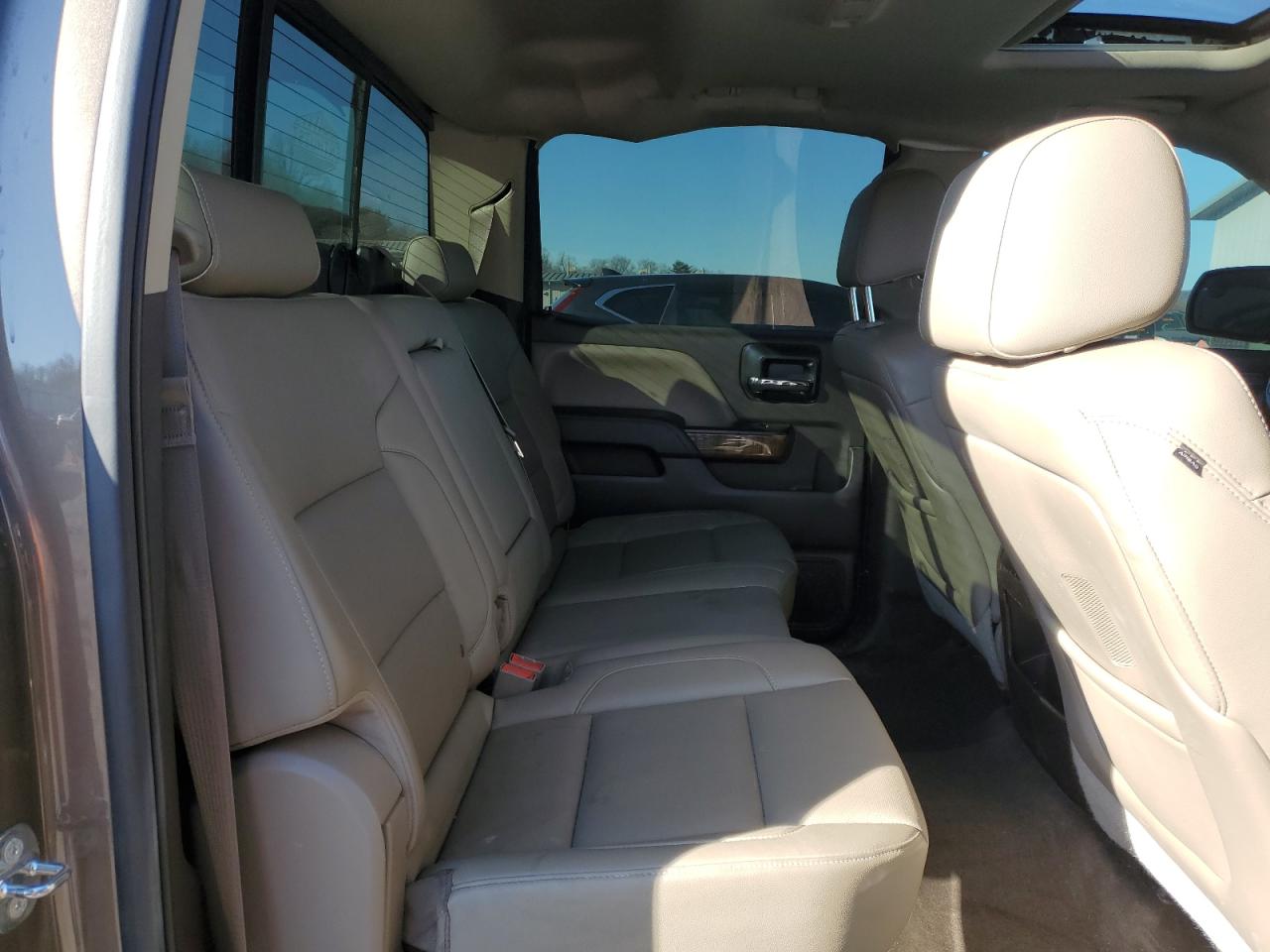2015 GMC Sierra - Image 10