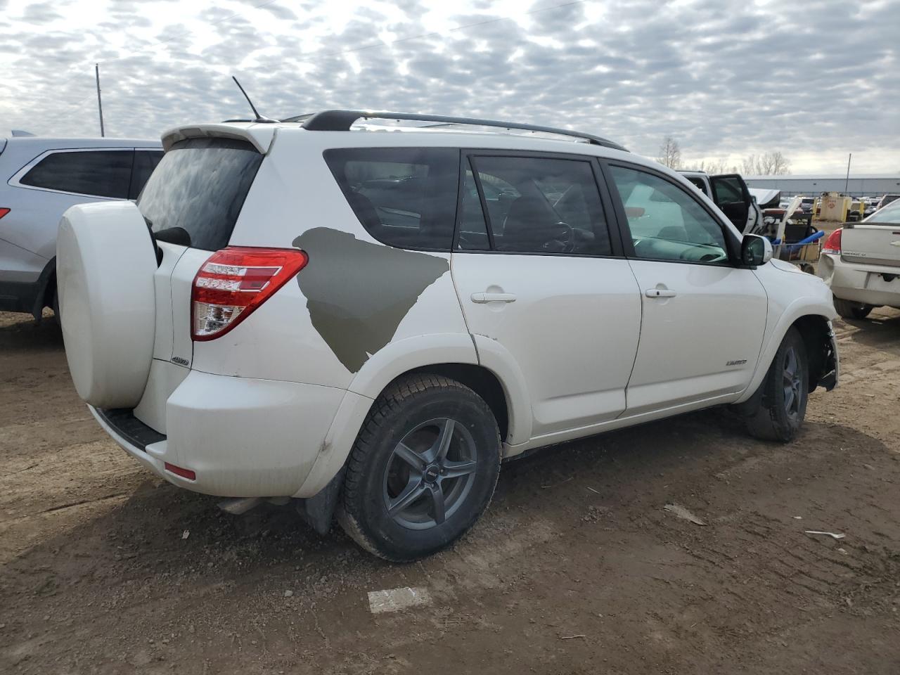 2012 Toyota RAV 4 - Image 3