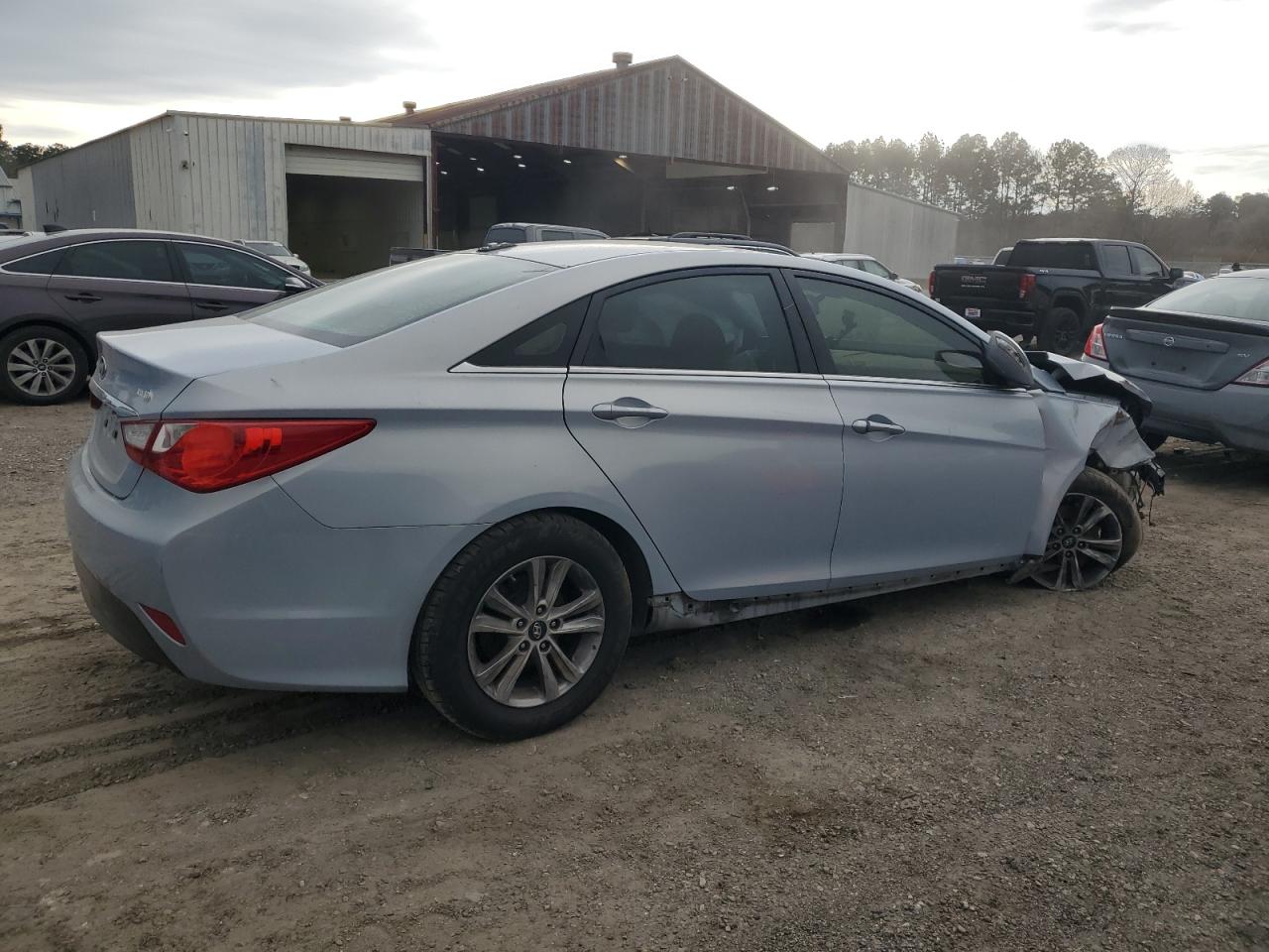 2014 Hyundai Sonata - Image 3