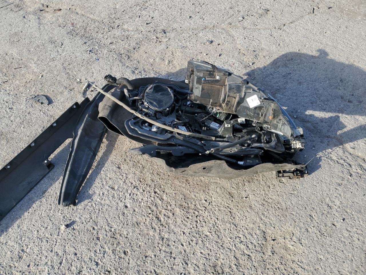 2020 Chrysler Voyager - Image 15