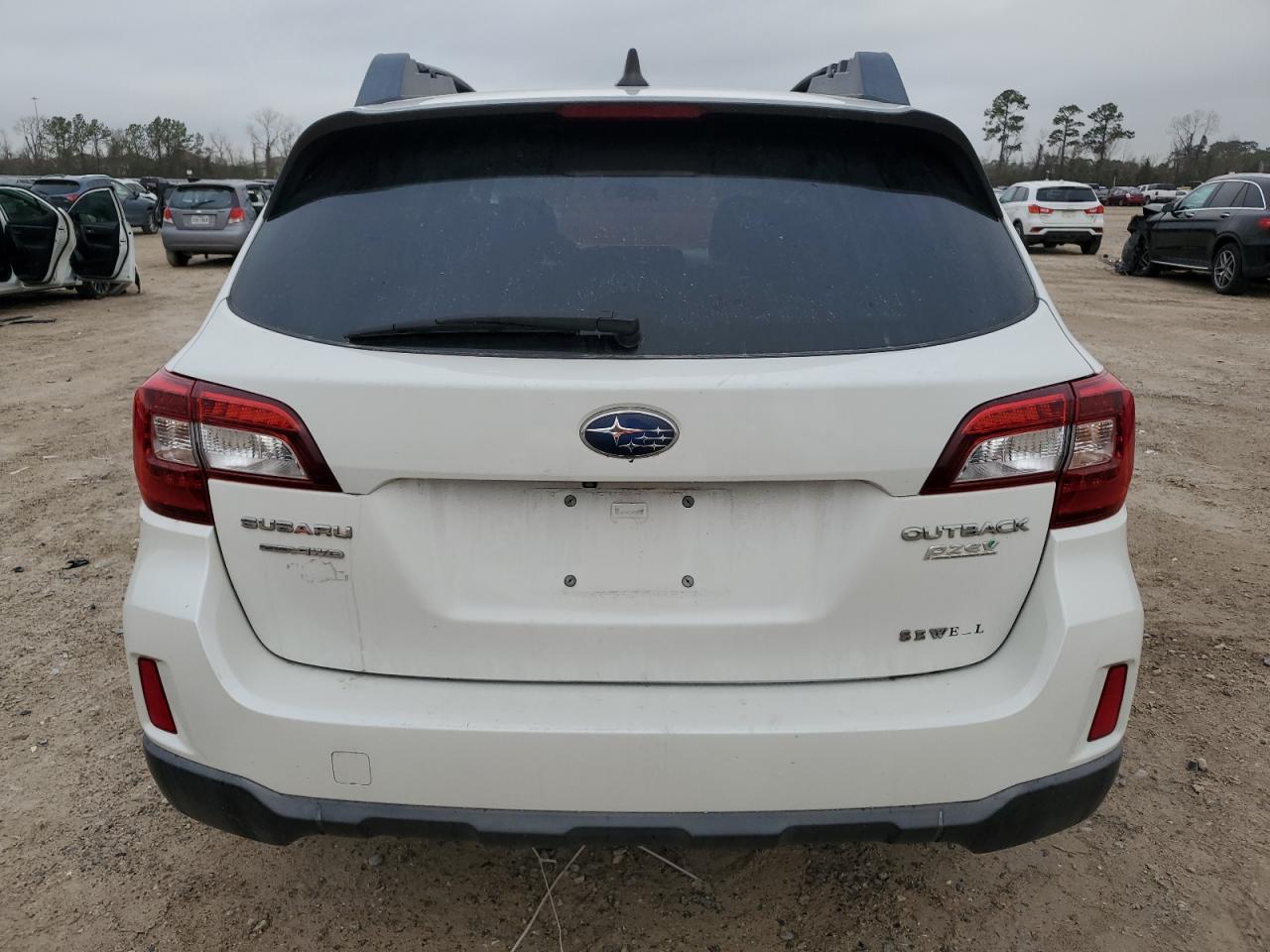 2017 Subaru Outback - Image 6