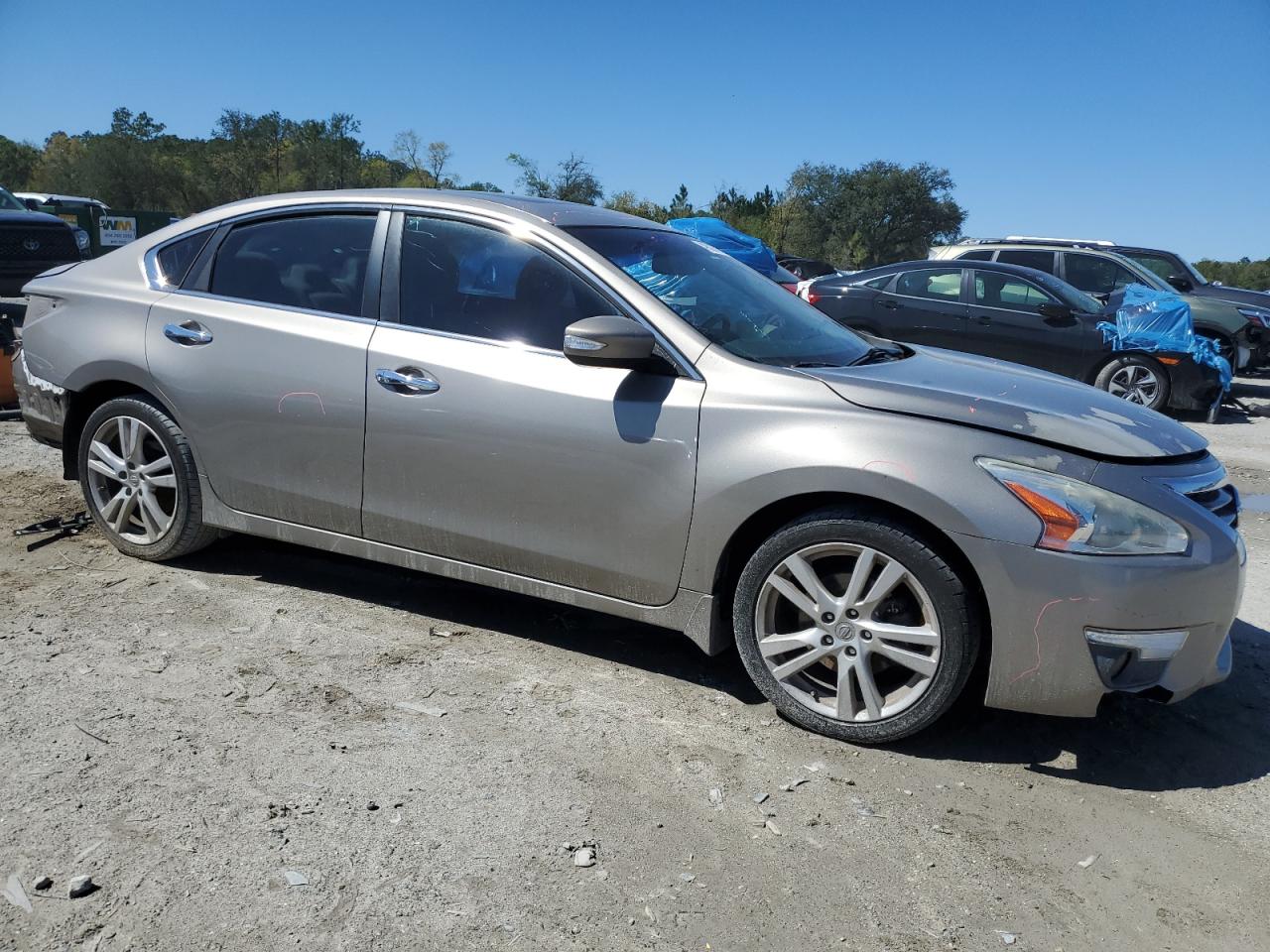2013 Nissan Altima - Image 4