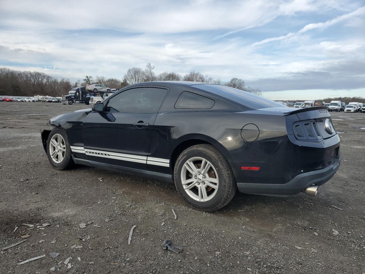 2012 Ford Mustang - Image 2