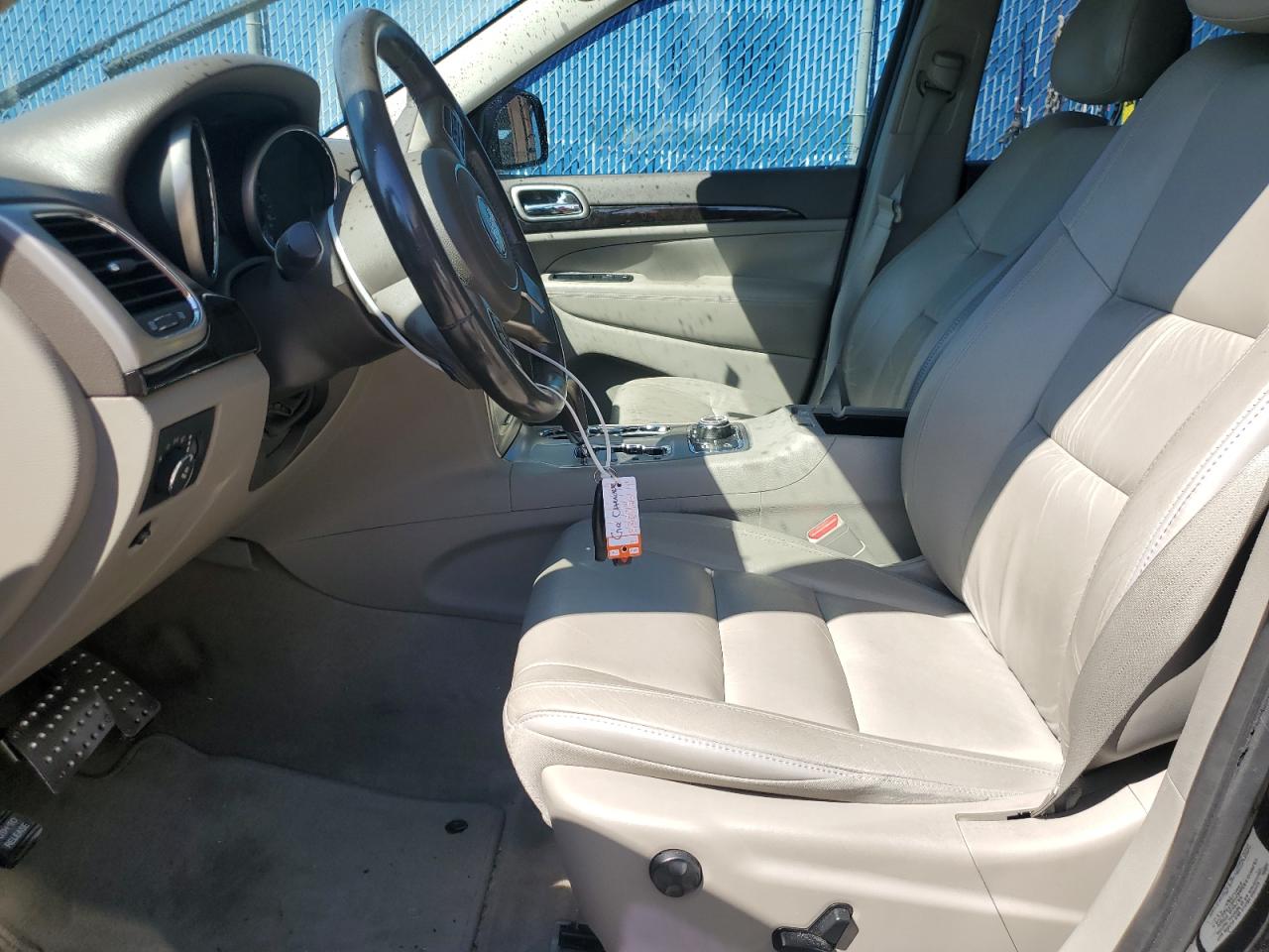 2012 Jeep Grand Cherokee - Image 7