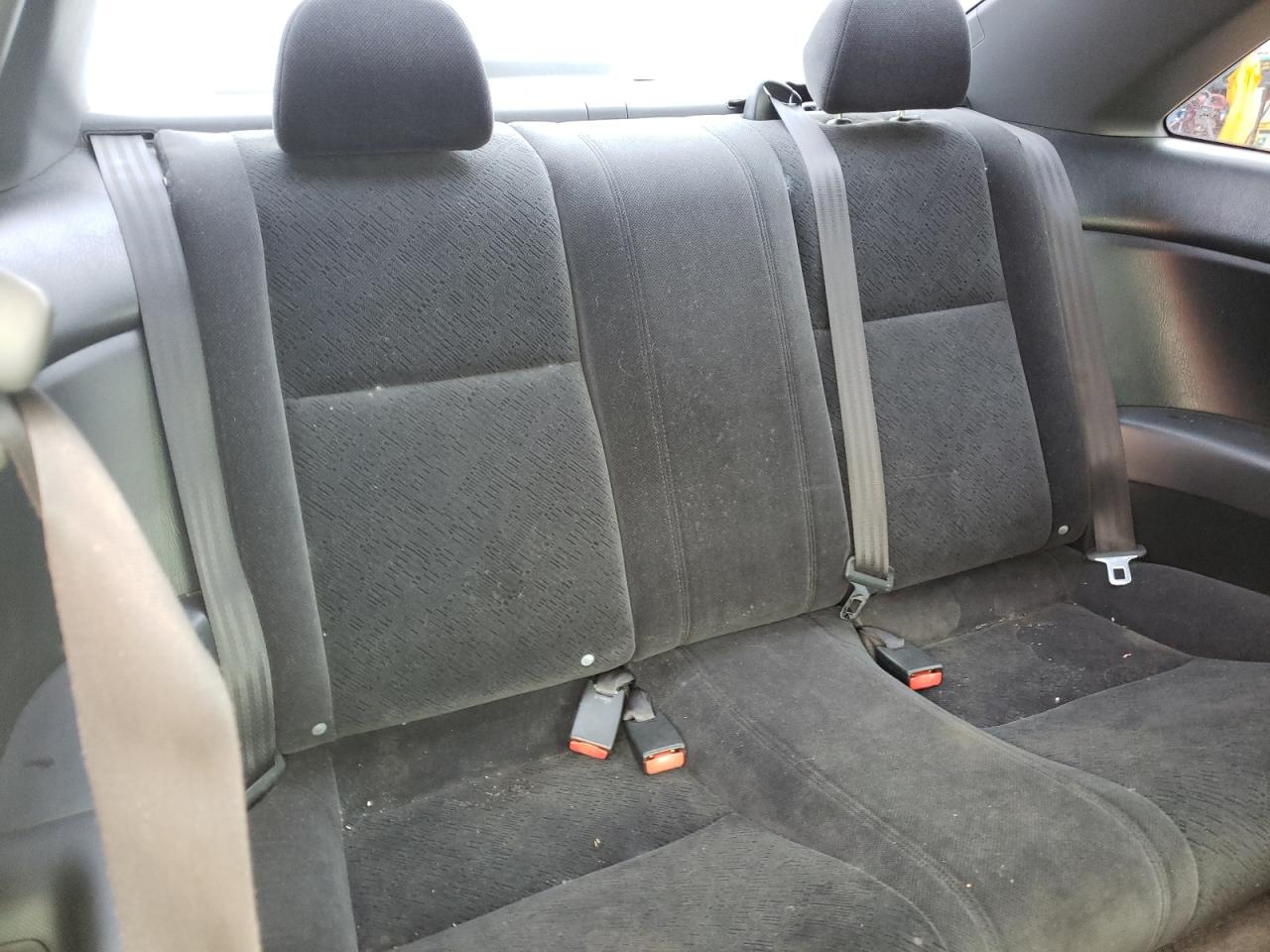 2004 Honda Civic - Image 10