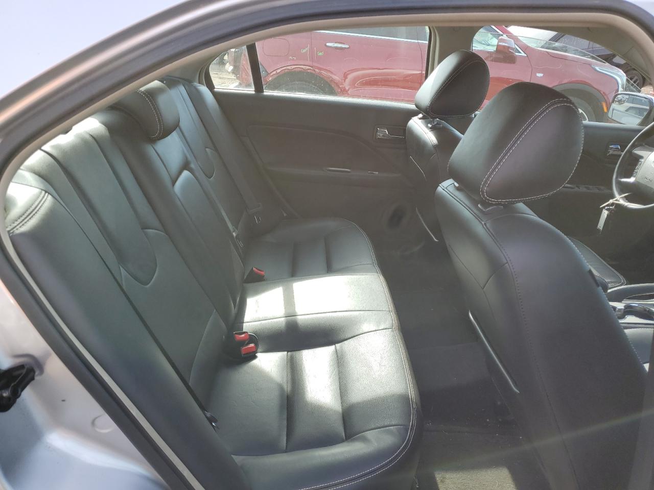 2011 Ford Fusion - Image 10