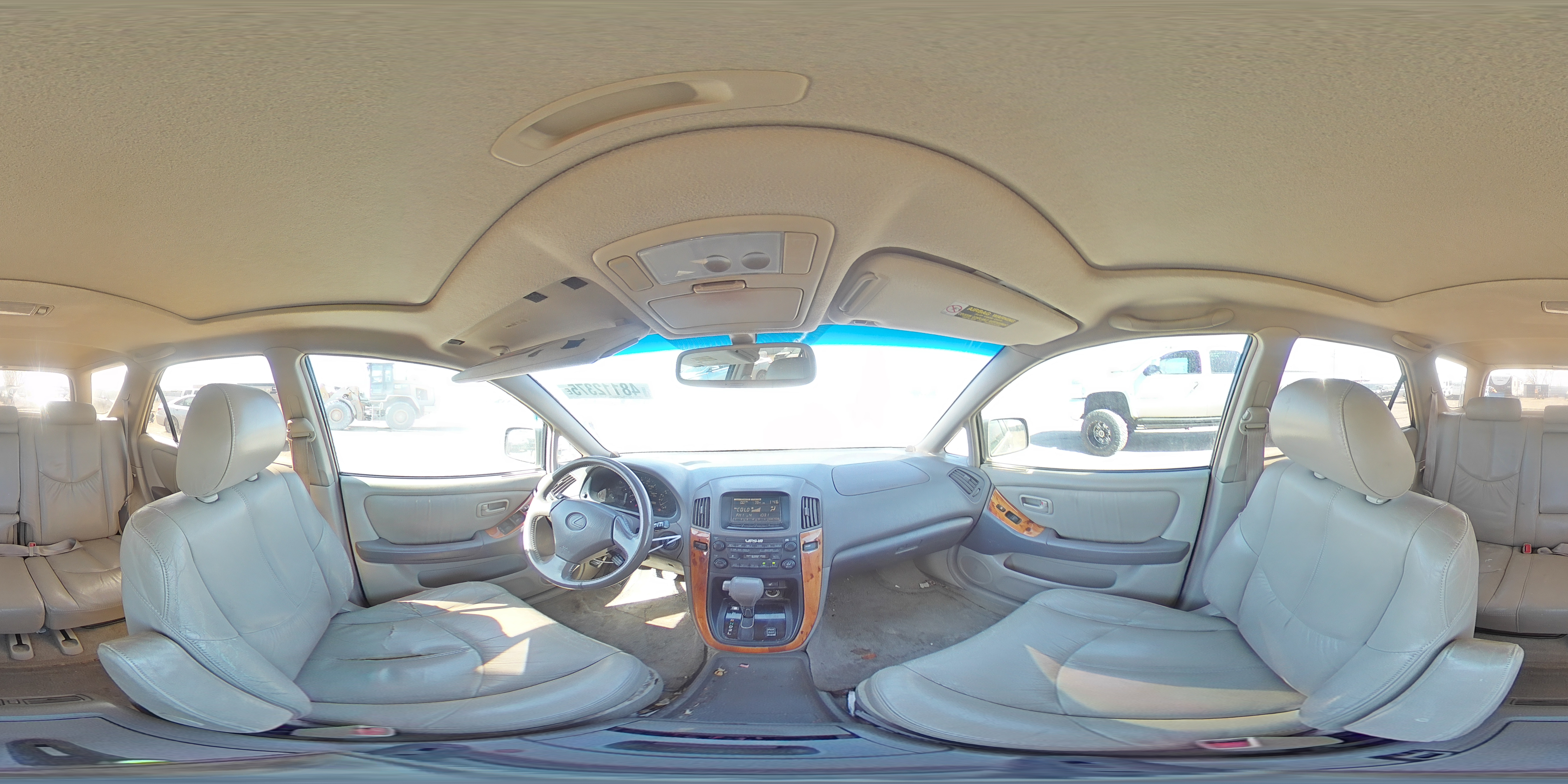 2000 Lexus RX - Image 13