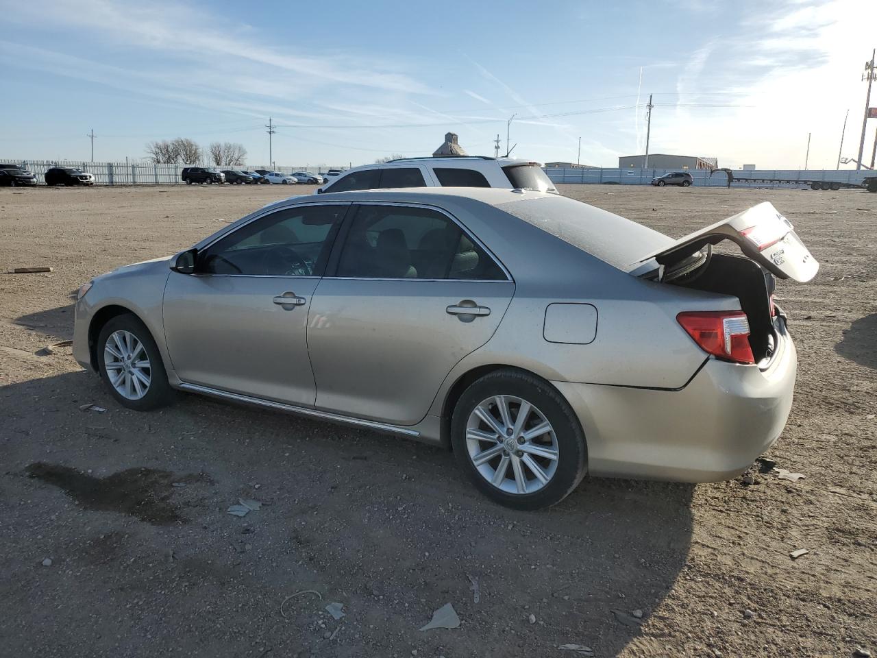 2013 Toyota Camry - Image 2
