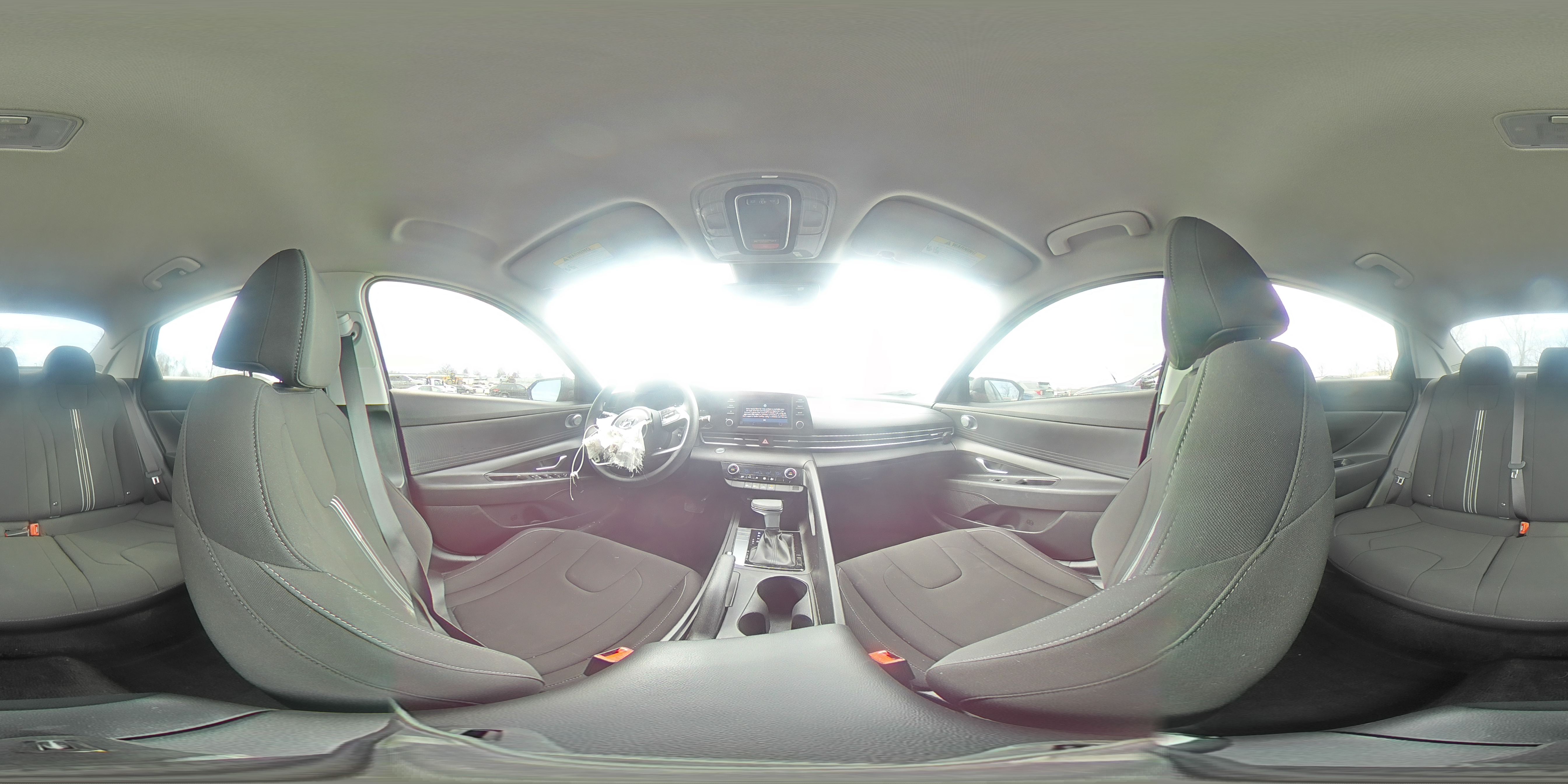 2023 Hyundai Elantra - Image 13