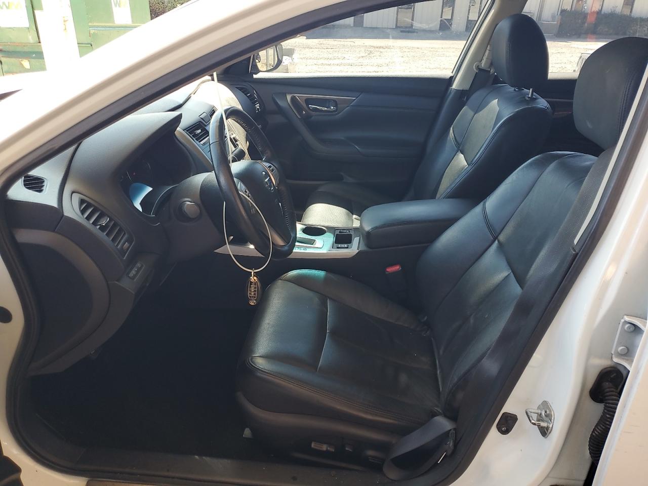 2015 Nissan Altima - Image 7