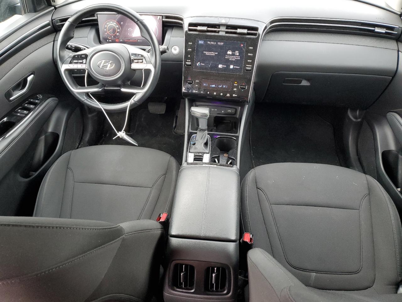 2022 Hyundai Tucson - Image 8