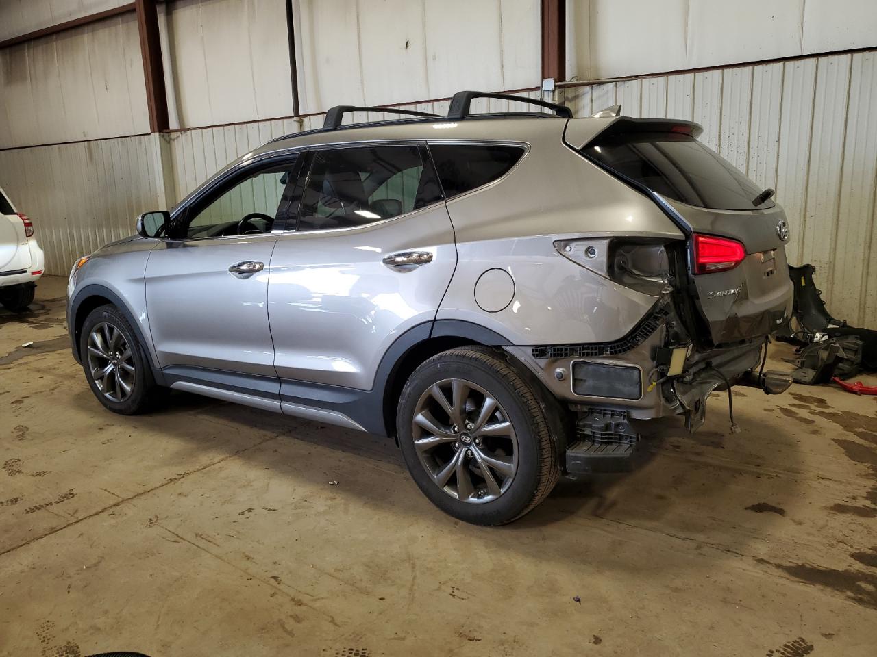 2018 Hyundai Santa Fe - Image 2