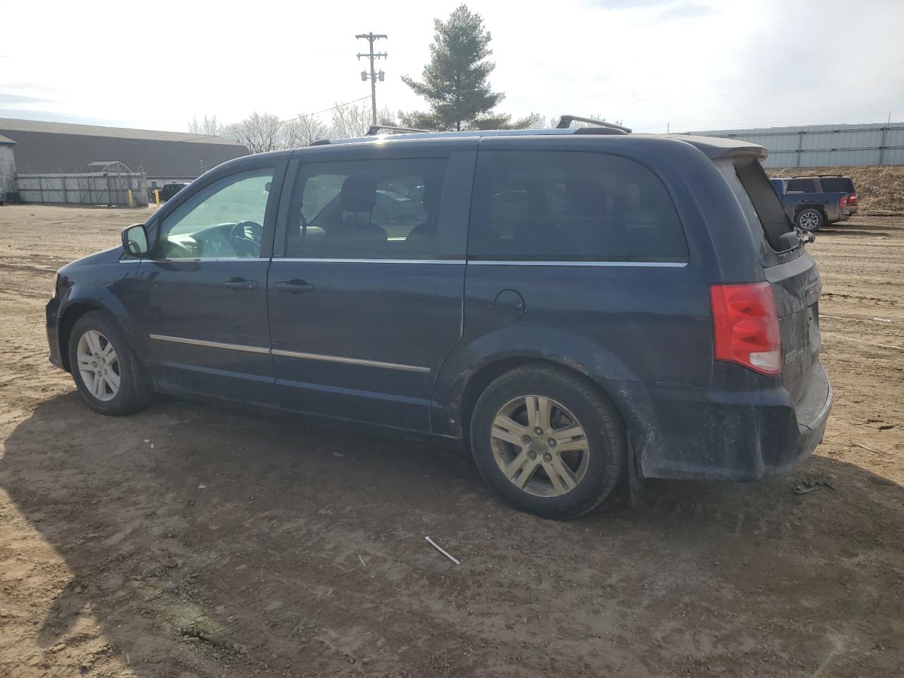 2014 Dodge Caravan - Image 2