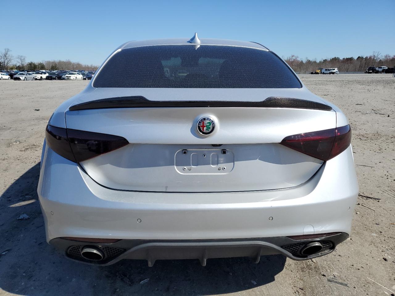 2017 Alfa Romeo Giulia - Image 6