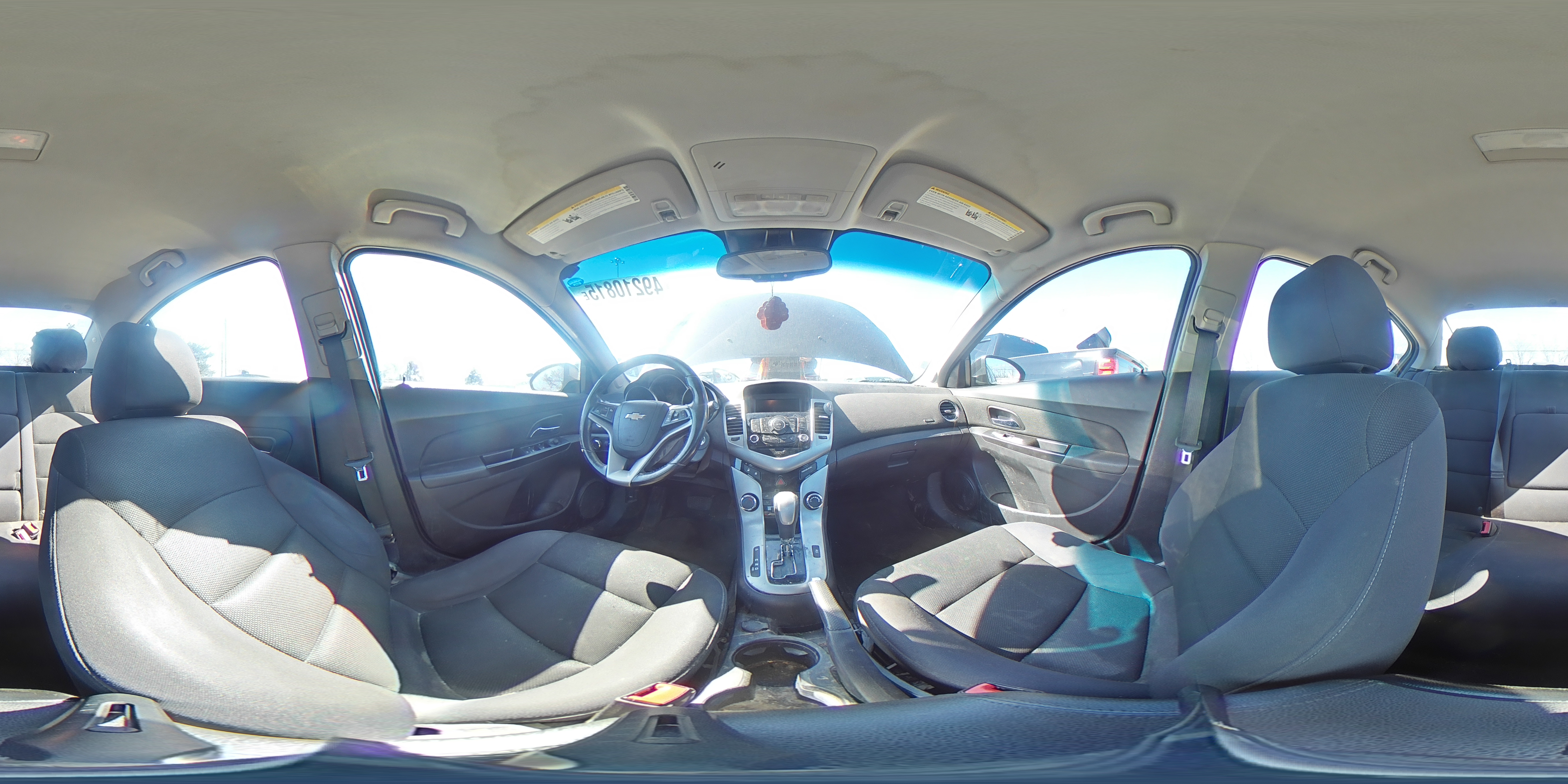 2014 Chevrolet Cruze - Image 13