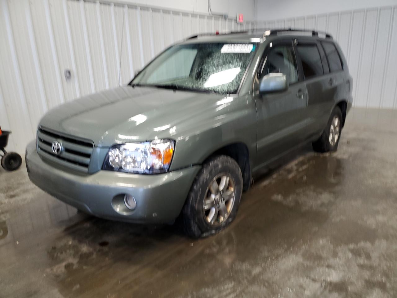2005 Toyota Highlander - Image 1