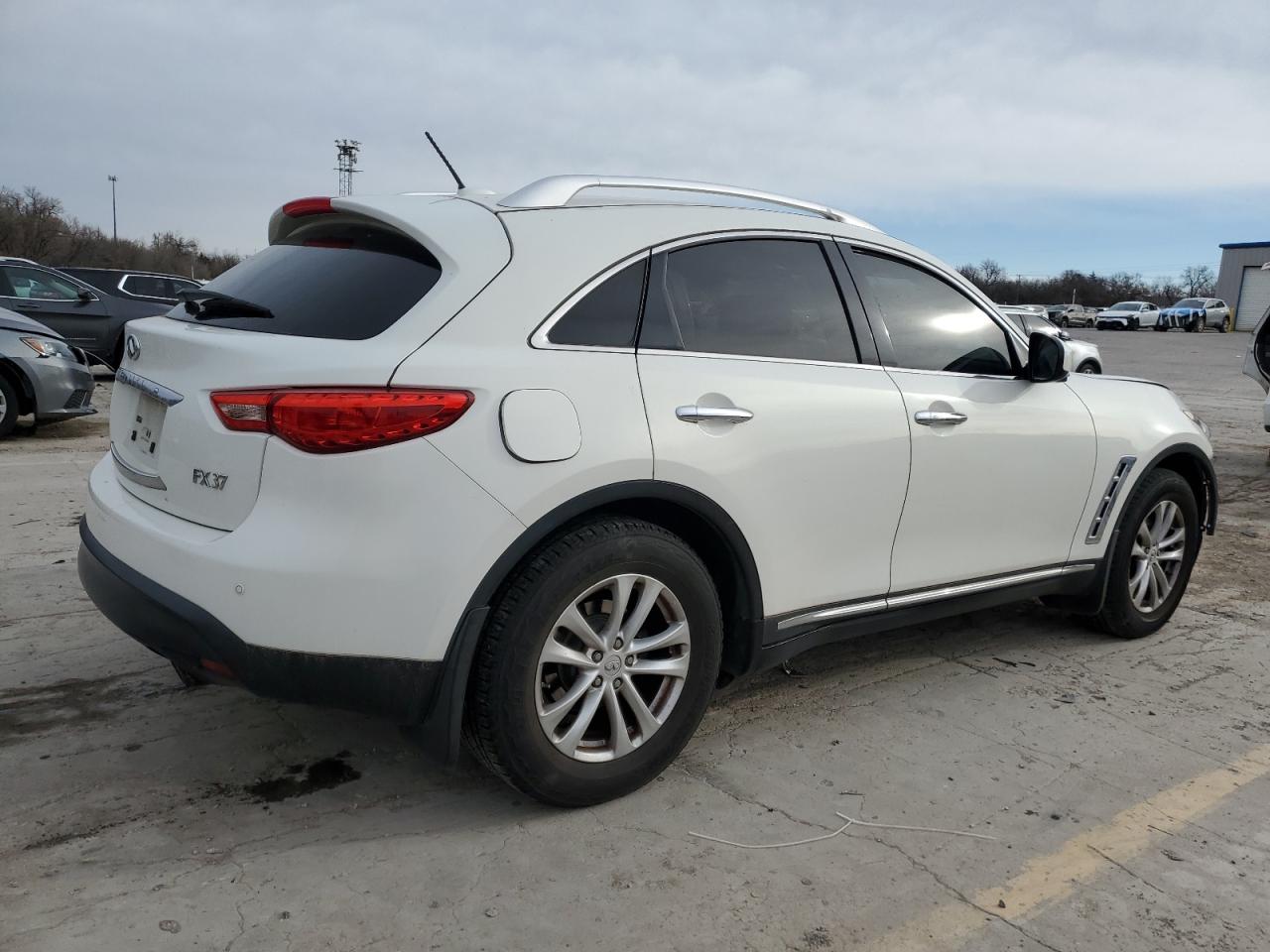 2013 Infiniti FX - Image 3