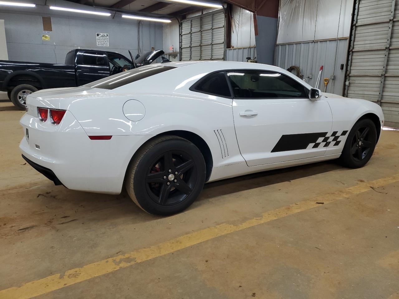 2010 Chevrolet Camaro - Image 3