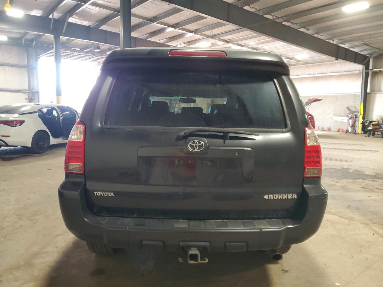 2009 Toyota 4Runner - Image 6