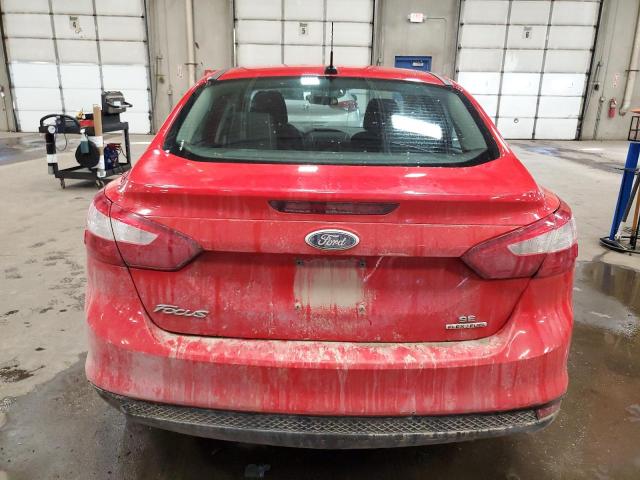 FORD FOCUS 2014 Czerwony