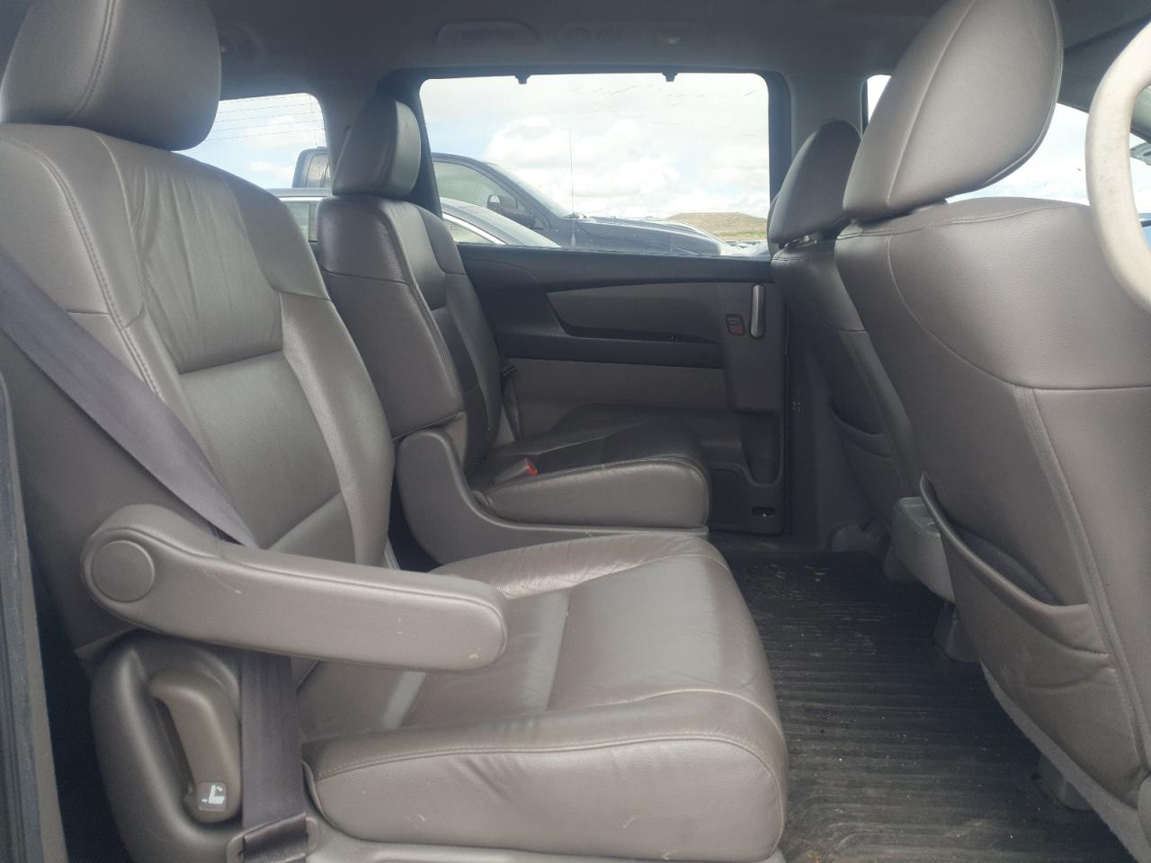 2013 Honda Odyssey - Image 11